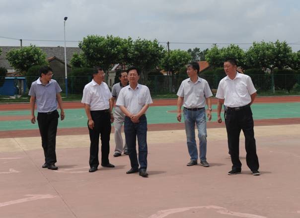 集團(tuán)公司工會主席佟曉廷來我場調(diào)研.jpg